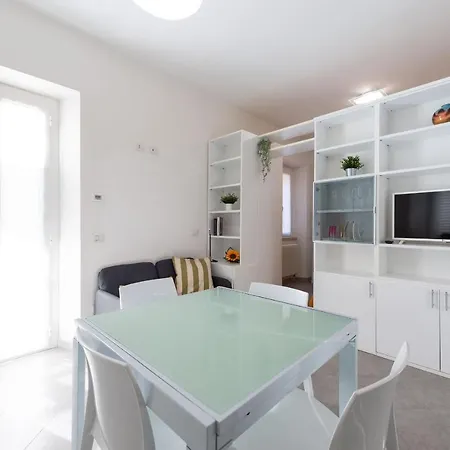 L'angolo Giallo - Centralissimo * San Benedetto del Tronto